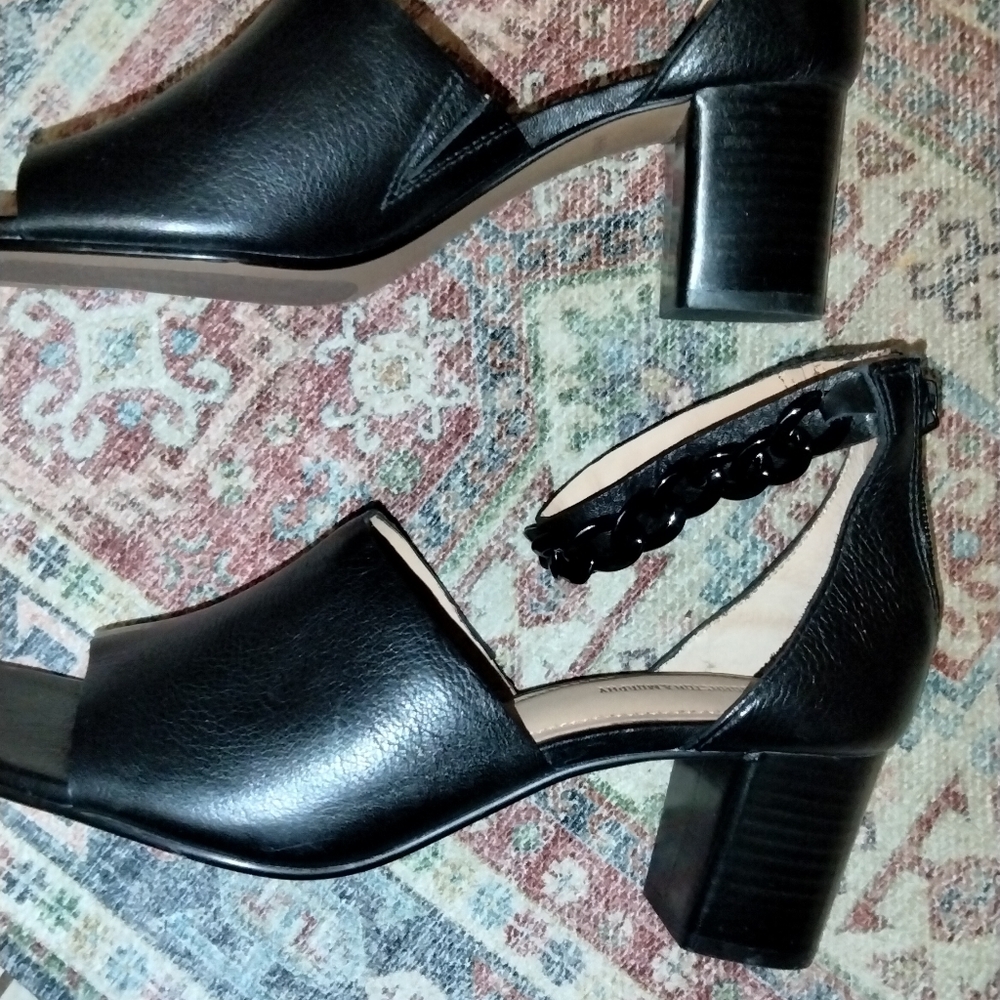 Johnston & Murphy Black Evelyn Chain Leather Shoes - Picture 7 of 8